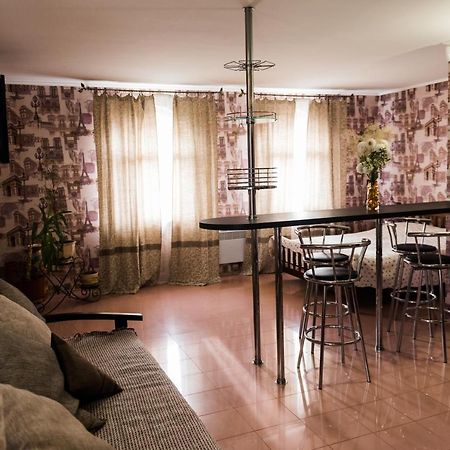 Golden Park Apartments Uman Exterior photo